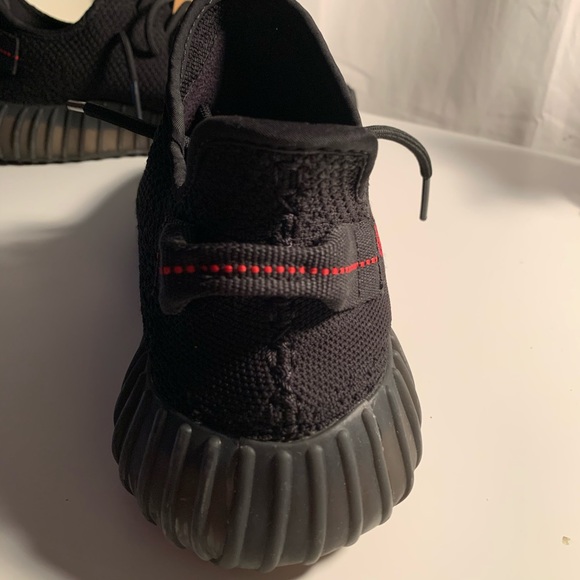 Yeezy bred V2 - Picture 4 of 6